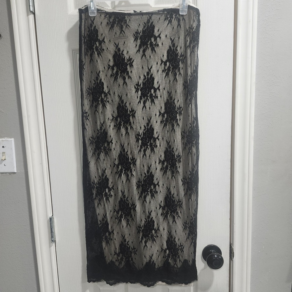 Ravi Famous London Black Floral Lace Mesh Skirt Size 10 • Lined Overlay • Whimsy